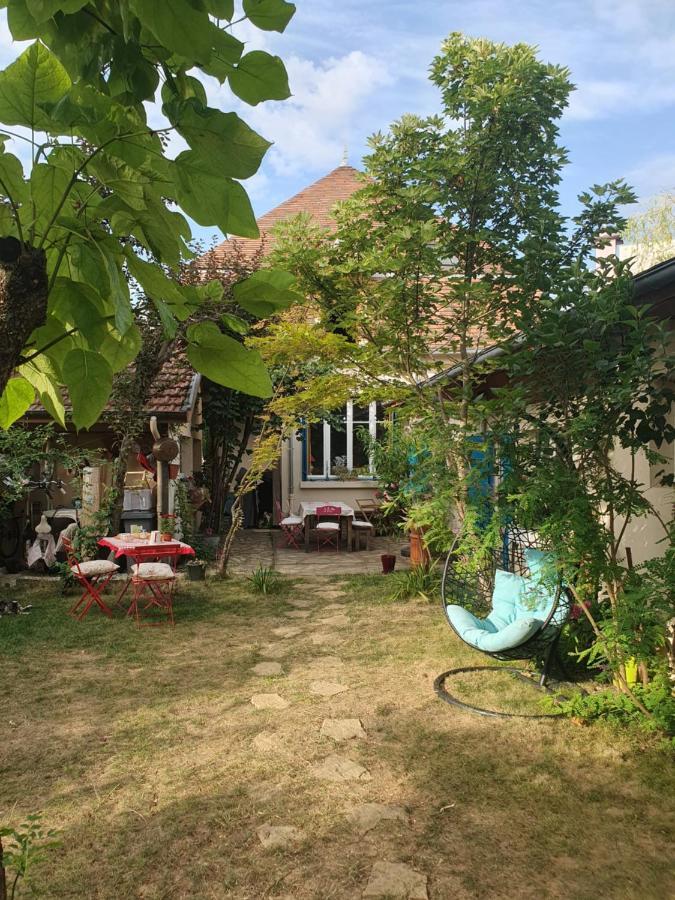 Le Clos Du Moulin Dijon,Sa Piscine, Son Jardin, Au Calme, La Campagne A La Ville Exterior photo